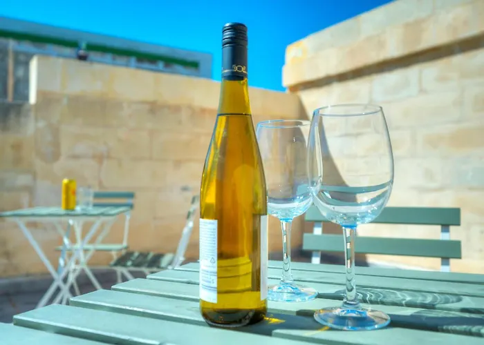 Daire Cozy 1bedroom, Roof Terrace Near Valletta Dazz1-2 Il-Furjana